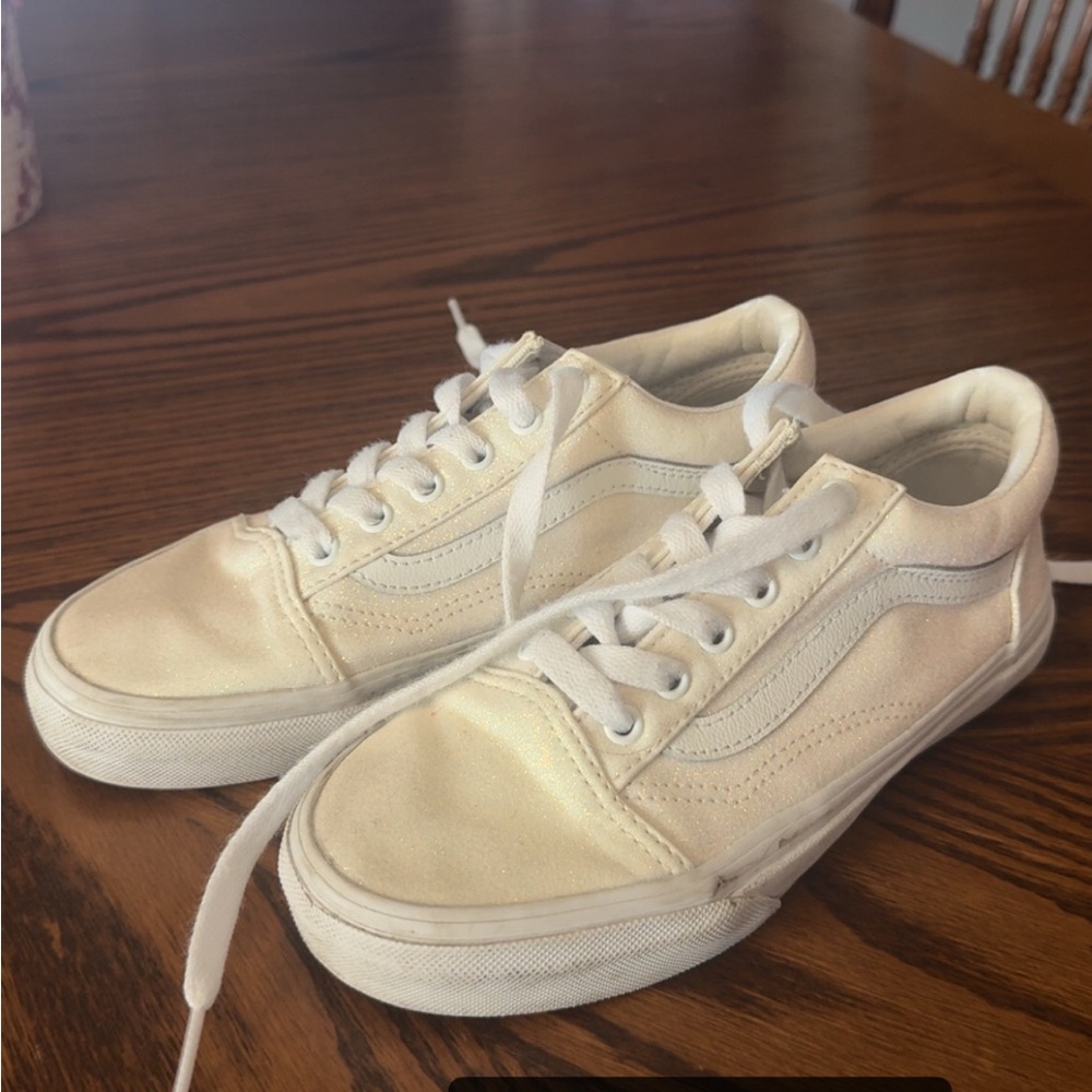 Cream Low-Top Sneakers